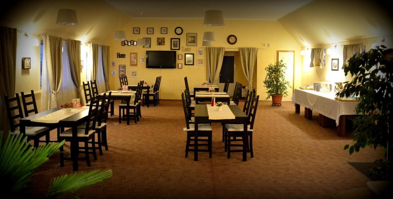 Hotel Cazare La Troita Codlea Exteriér fotografie